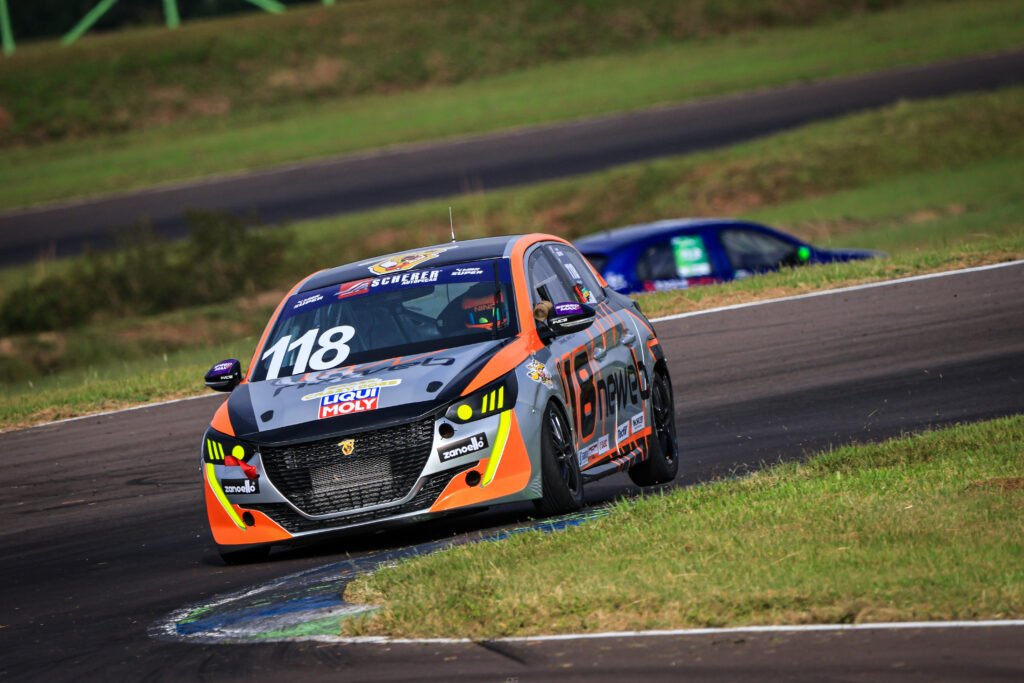 Daniel Nino leva paixão de infância e experiência ao grid do MBR